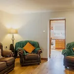 Guestready - Cosy Retreat In Chapelizod